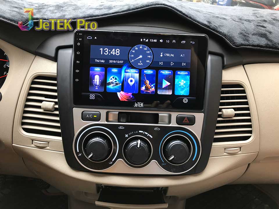 Màn hình DVD android cho xe Toyota Innova 2014